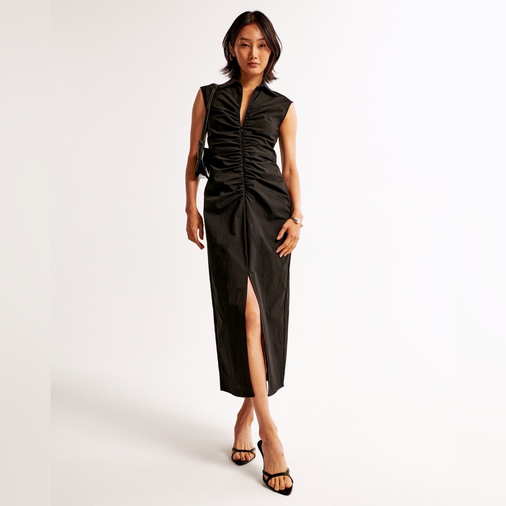 Abercrombie & Fitch Collared Zip-Up Midi Dress
